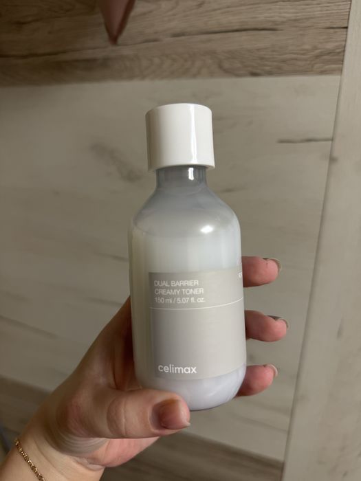 Відновлювальний кремовий тонер Celimax