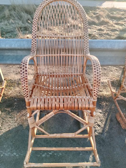 Кресло-качалка із лози