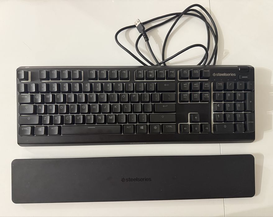 Klawiatura Gamingowa SteelSeries APEX 3 - jak nowa!