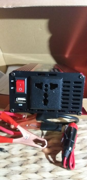 Інвертор 2400Вт,Инвертор 12-220в.