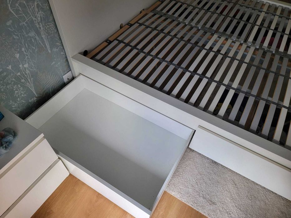 Cama branca ikea Malm 180x200