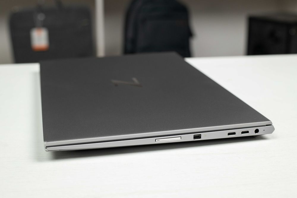 HP Zbook Studio G8 i9-11950H 32RAM 1Tb SSD RTX 3070 8Gb FHD 15,6”