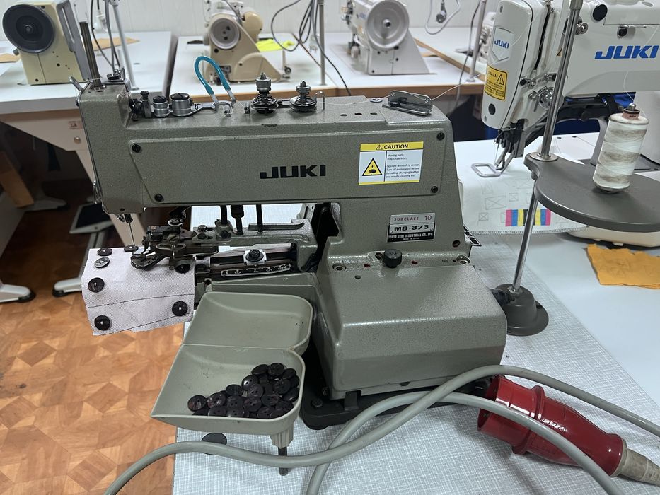Guzikarka Juki MB-373  BDB obcinanie nici 380V