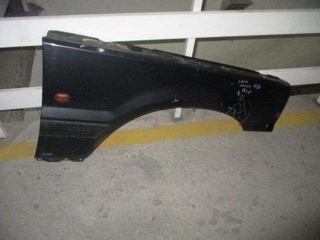 Guarda-lamas direito LAND ROVER Range Rover II (P38A)