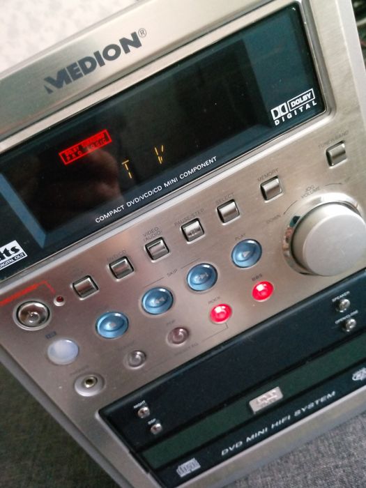 Музыкальный центр MEDION 120W GERMANY    Без  акустики