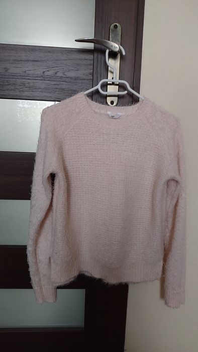 Sweterek damski.