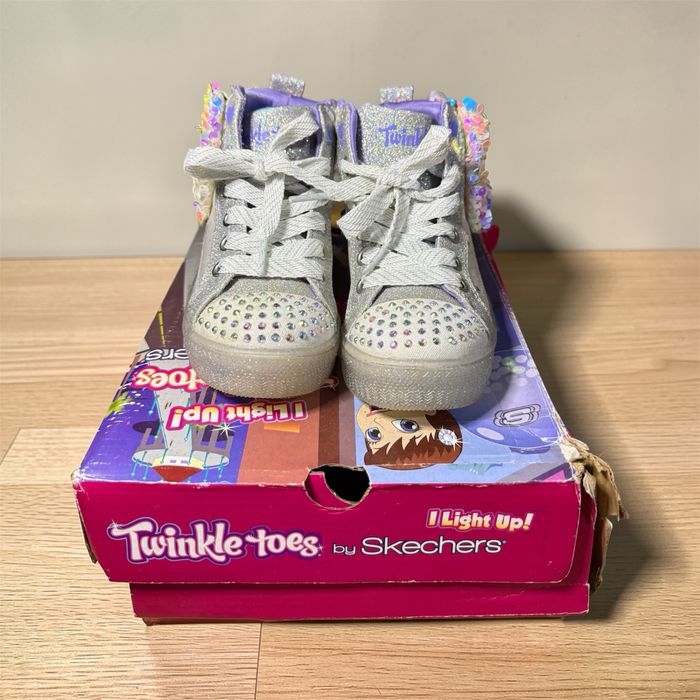 Кеды Skechers Twinkle Toes (со светящимся бантом та підошвою)