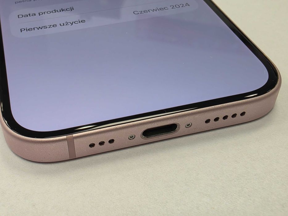 iPhone 15 128GB/ Pink/ Różowy/ BAT 90%/ Grade A-/ + ładowarka/ GW 12 MSC