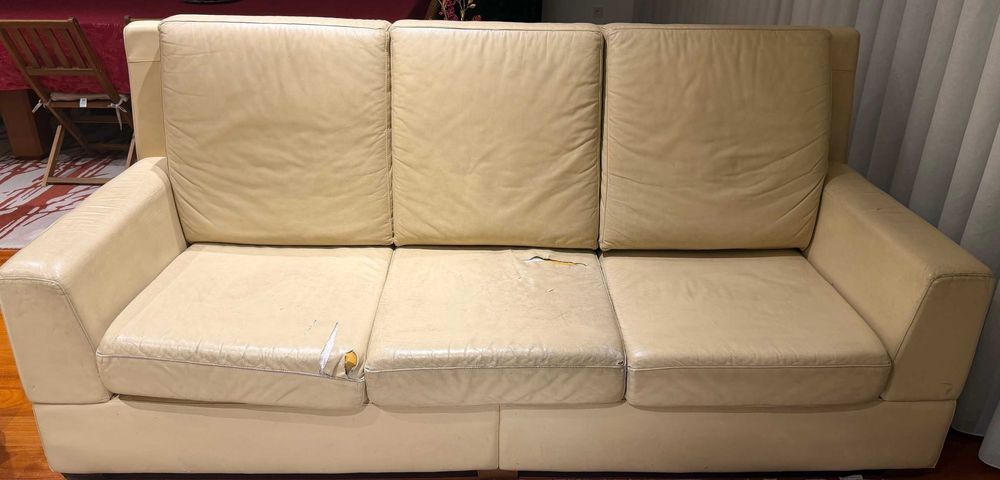 Conjunto de 2 sofás em pele