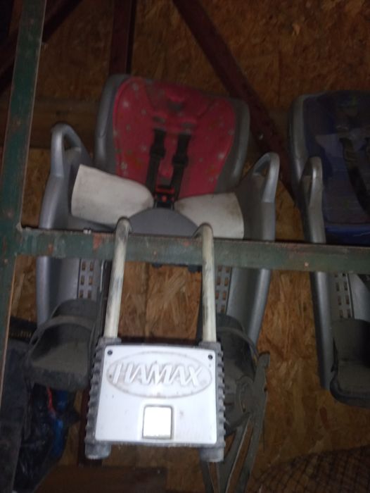 Sprzedam Dwa Foteliki na Rower.