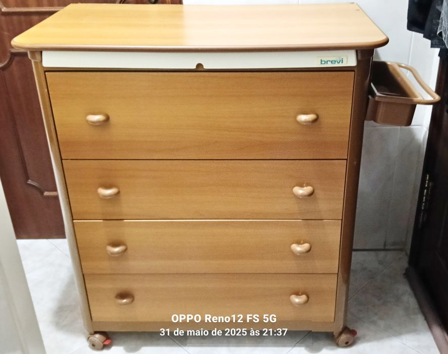 Cómoda_Muda_Fraldas_C/ Banheira p/ bebé- C/ rodizios