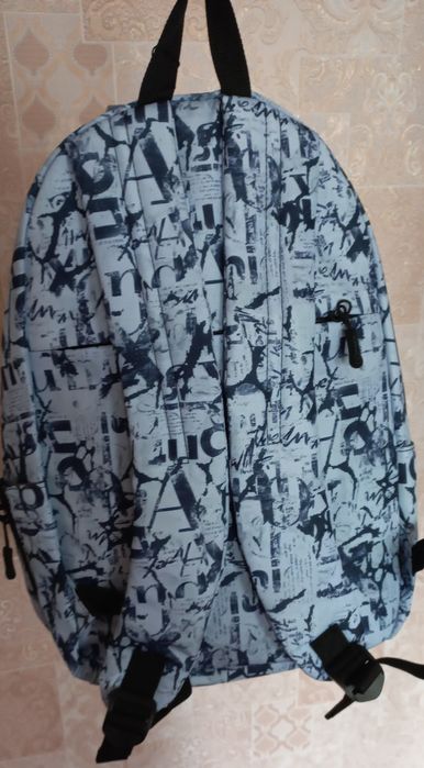 Продам новий рюкзак.