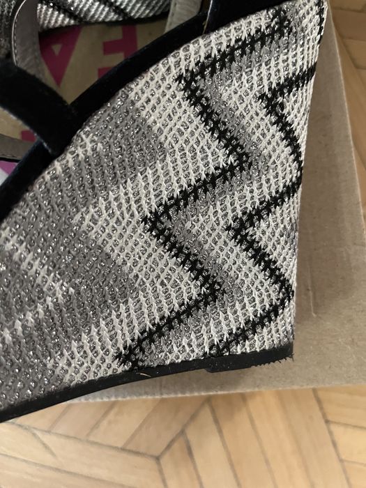 Sandały na obcasie 38 damskie czarne białe Jenny Fairy