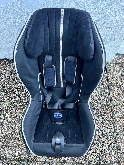 2 Cadeiras bebé Chico para automóvel com ISOFIX 8-18Kg