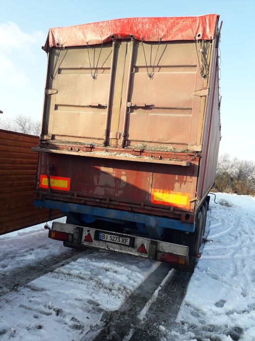 Напів-причіп контейнеровоз