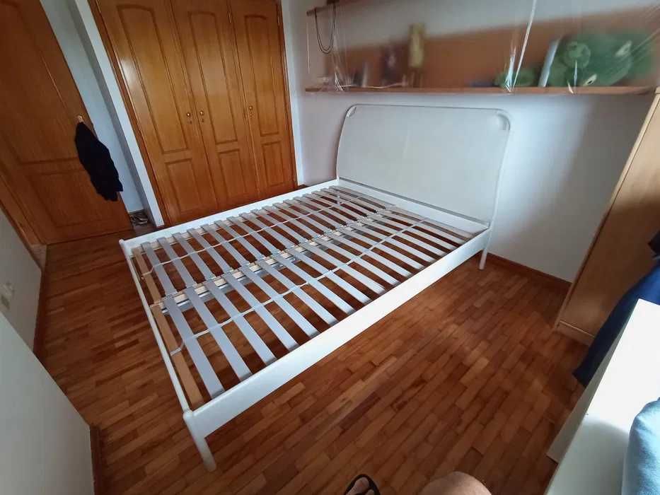 Cama casal King Size + colchão