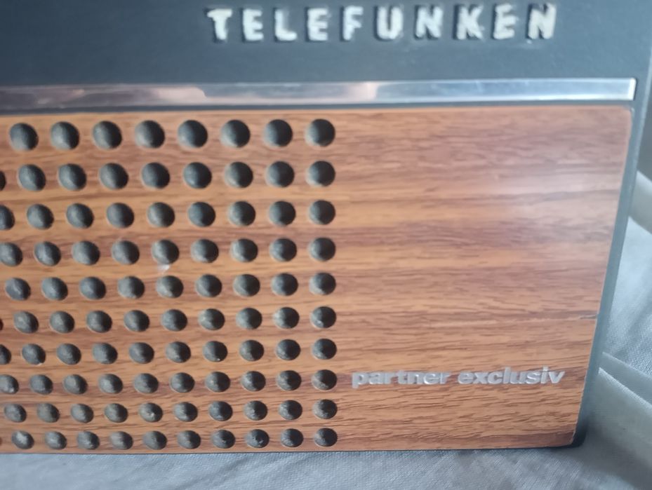Rádio portátil Telefunken