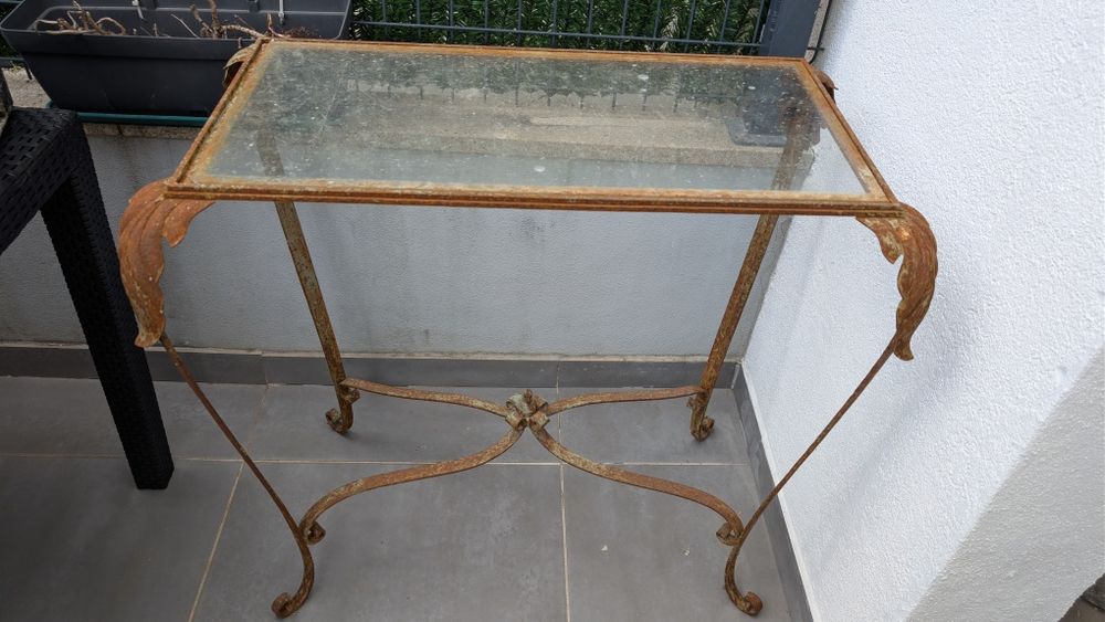 Mesa em ferro antiga para restaurar - com vidro