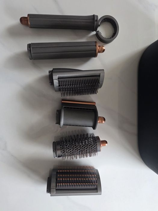 Dysonans airwrap HS05