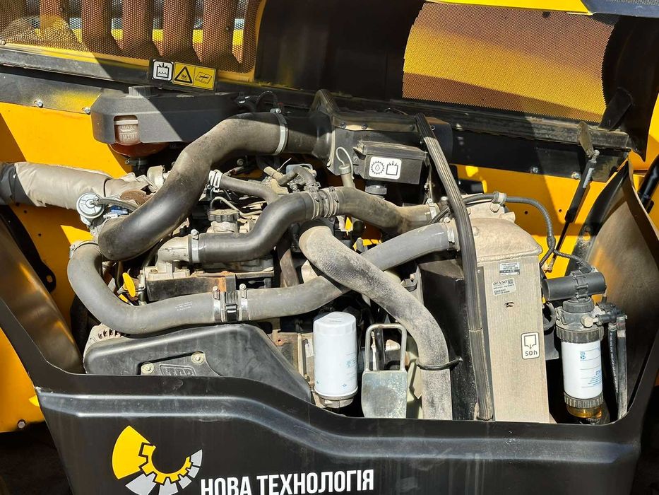 Продаж спецтехніка Навантажувач телескопічний JCB 540-140