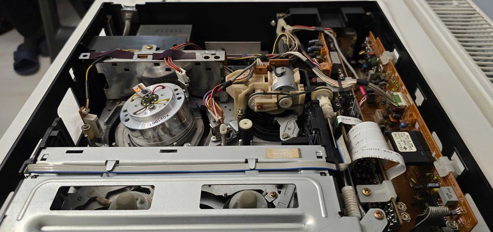 Odtwarzacz wideo  VHS Sharp VC - 6V3