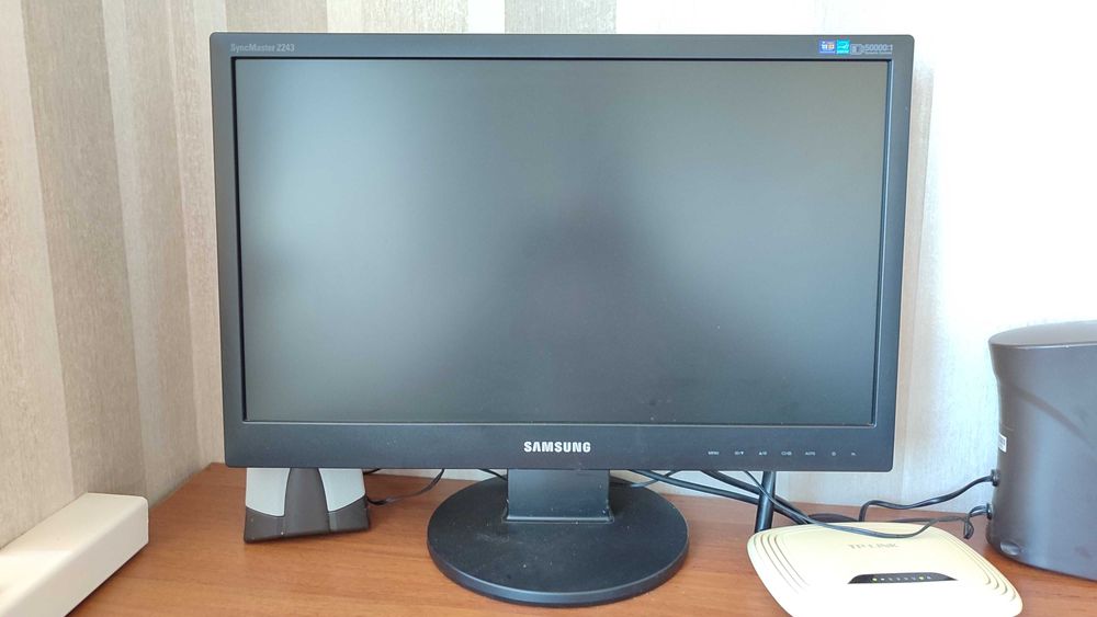 Монітор Samsung SyncMaster 22 дюйми