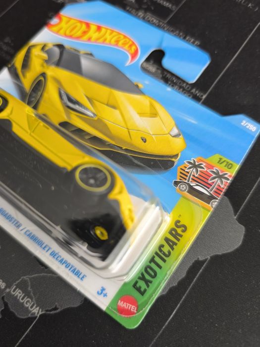 '16 Lamborghini Centenario Roadster