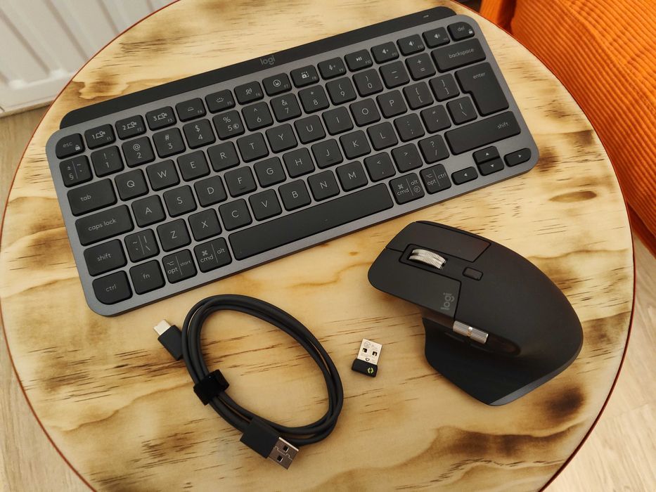 Zestaw klawiatura Logitech Logi MX Keys Mini + Mysz MX Master 3S +Etui