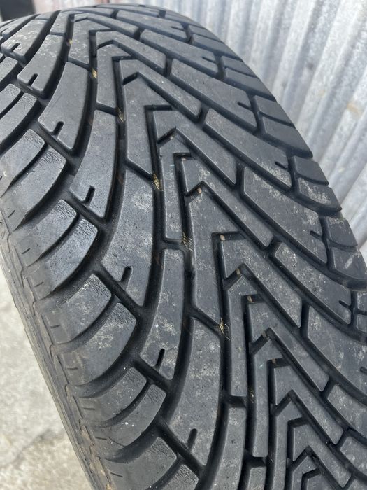 Pneu Goodyear Wrangler F1 235/65 R17