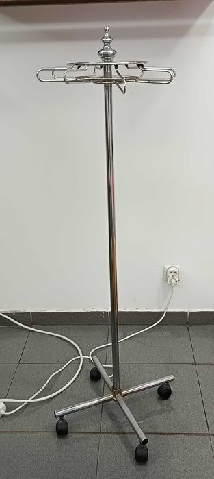 Expositores de cintos, gravatas, lenços (2 un)