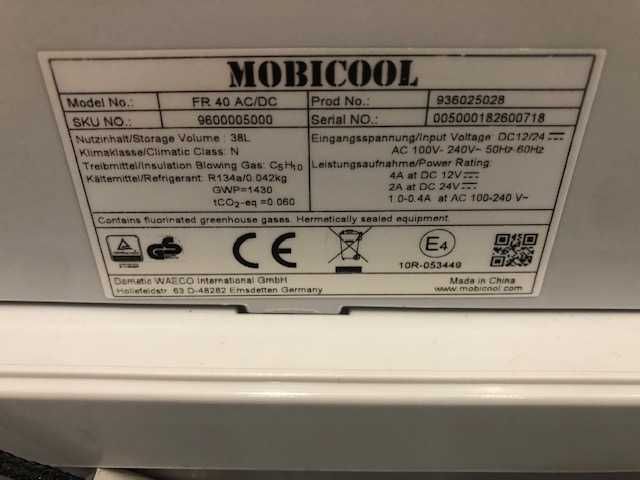Автомобильный (переносной) холодильник Mobicool FR40 AC/DC