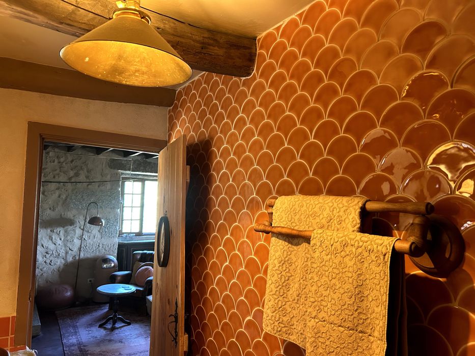 14 m² de Azulejos Portugueses em Forma de Escama – Azulima Porto – 600 €