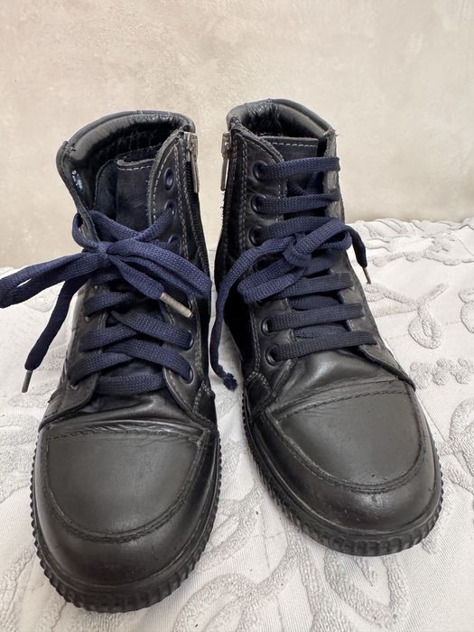 Продам чёрные кожаные ботинки