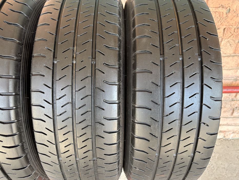 Комплект літніх шин 215/65R16c Falken