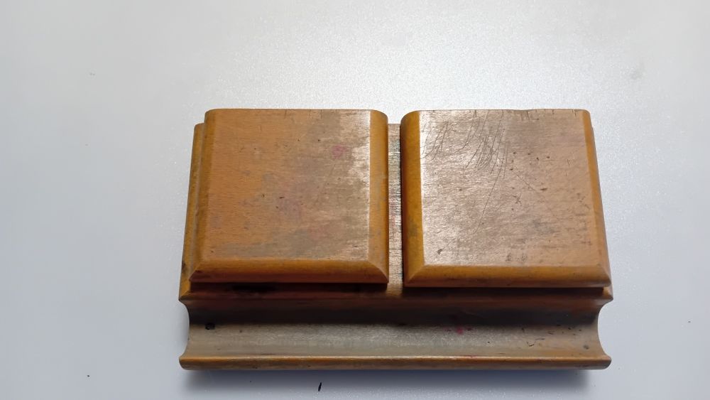 Stary kałamarz plus stare okulary