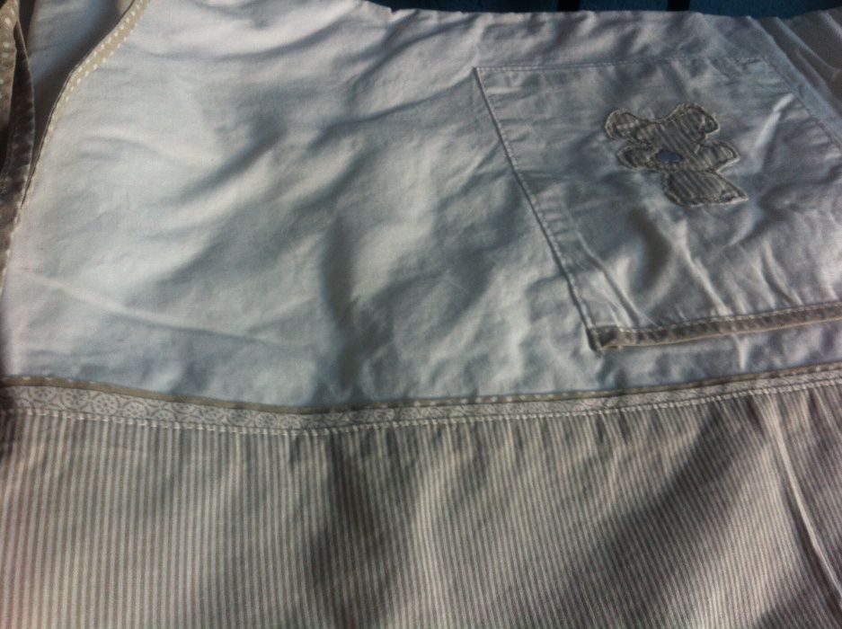 Edredão, proteções laterais em beje com ursinhos - Conj.