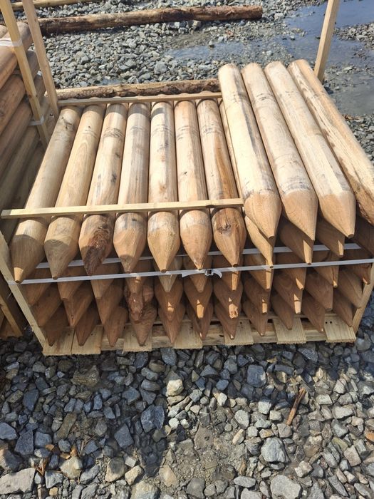 Sprzedam palisadę dębową.