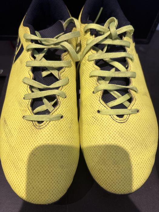 Chuteitas futebol numero 38