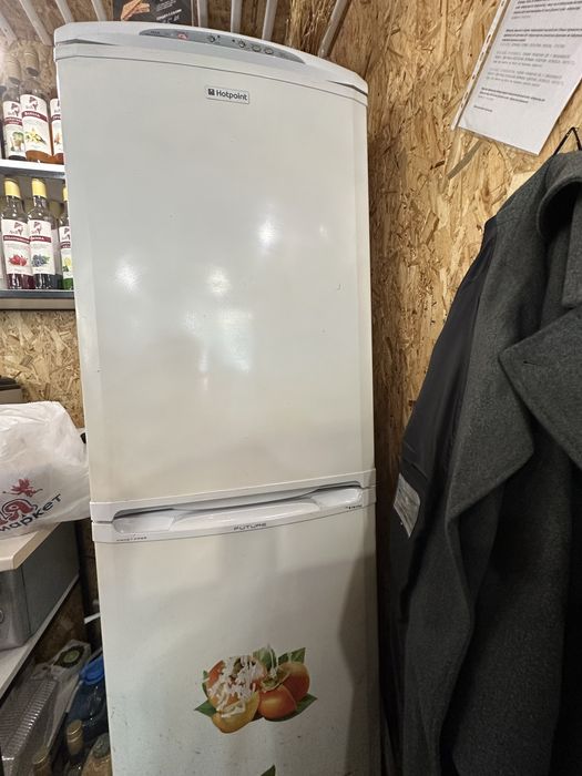 Продам холодильник
