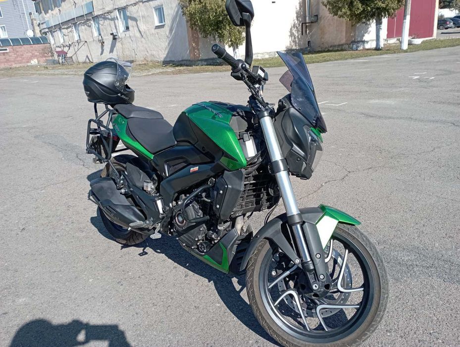 мотоцикл Bajaj Dominar D400 2020