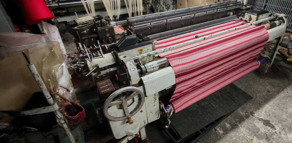 Ткацькі верстати СТБ 180-4 в  хорошому стані ( напрацювання мале )