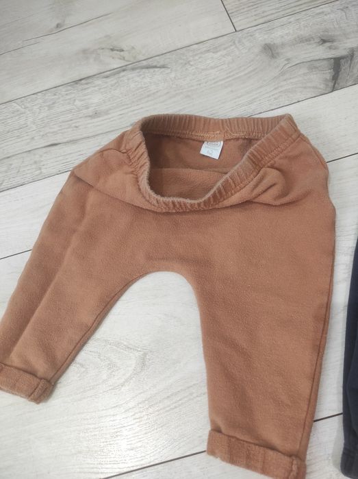 Chłopięce spodnie niemowlęce zestaw 62