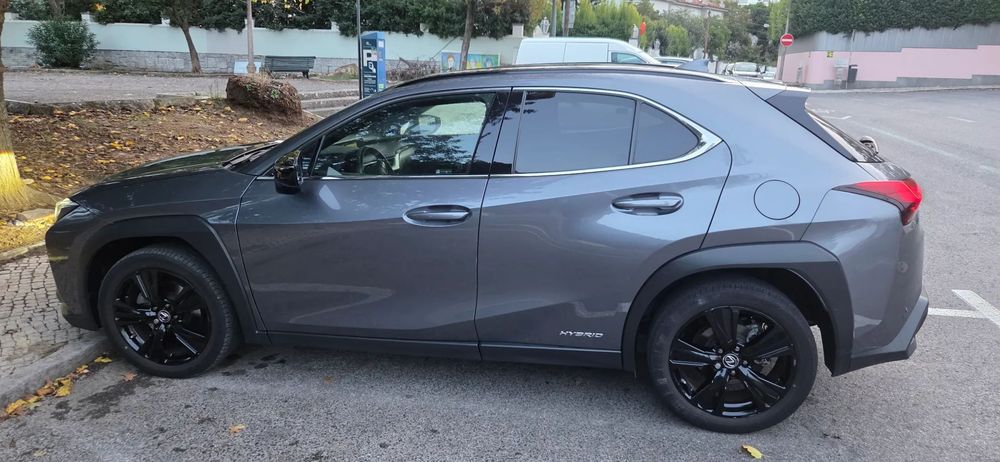 Lexus UX 250h Special Edition (LCA)