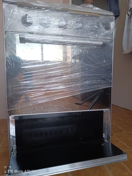 Fogão a gás com 4 bocas