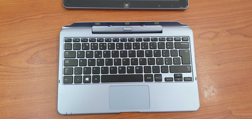 Tablet/PC Portátil Samsung ATIV Smart PC XE500T1C