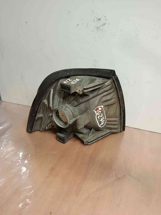 Pisca trás esquerdo BMW 3 (E36)