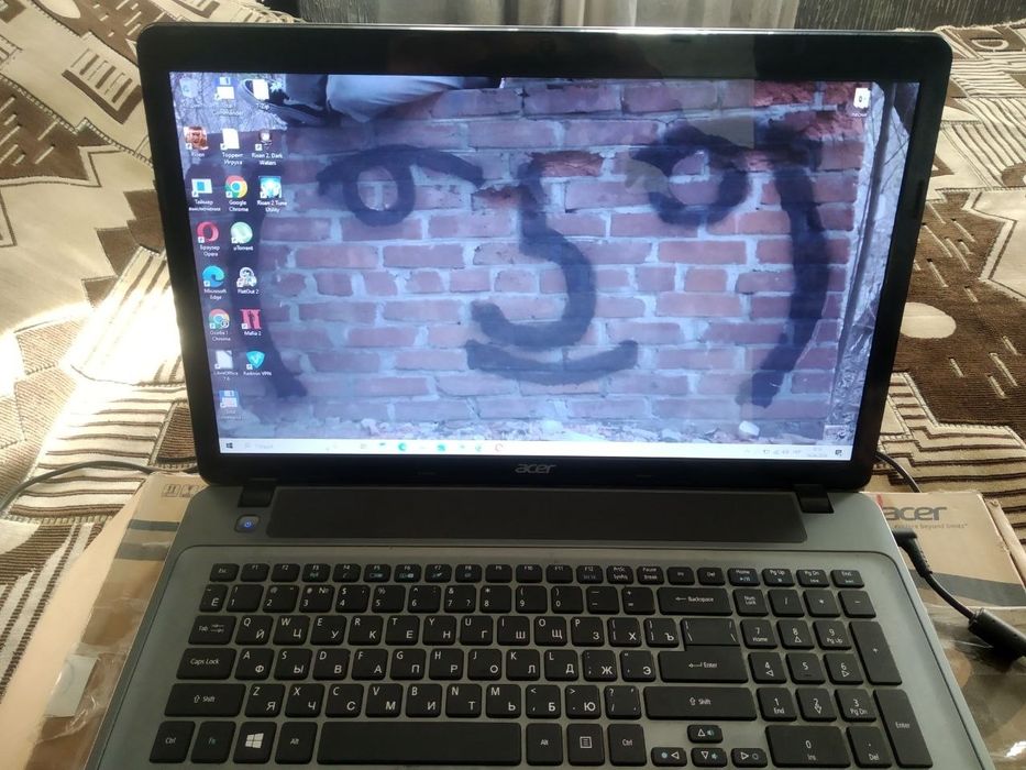Ноутбук Acer AspireE1-771G
