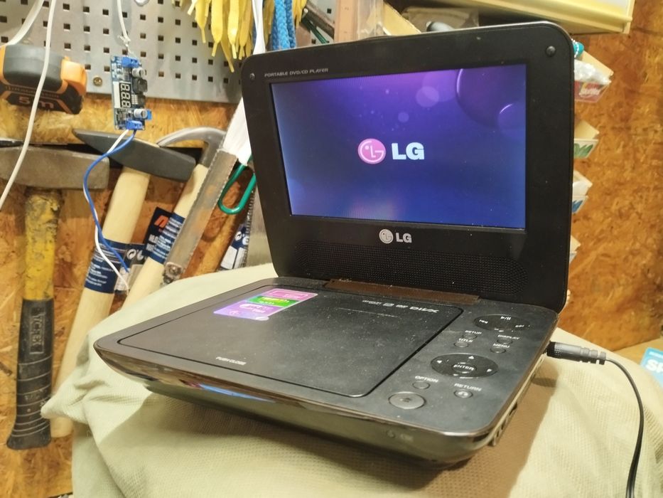 Odtwarzacz Dvd przenośne LG do samochodu
