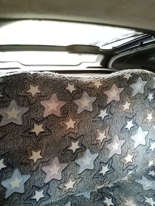 Срочно продам машину Мазда 323 ціна 1650