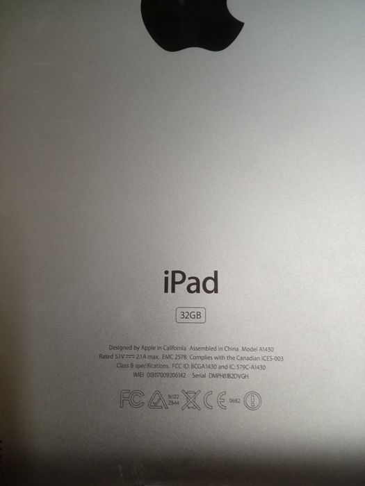 iPad планшет работает